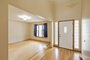 2805 Breckenridge Cir, Aurora, IL 60504 - Photo 3