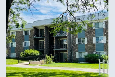 1511 N Windsor Drive #206, Arlington Heights, IL 60004 - Photo 1