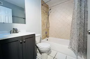 1511 N Windsor Dr, Arlington Heights, IL 60004 - Photo 7