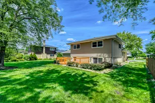 532 Summit Dr, Schaumburg, IL 60193 - Photo 29