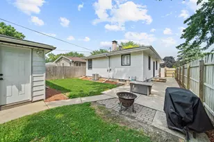 201 S Reedwood Dr, Joliet, IL 60436 - Photo 19