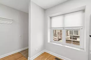 8029 Lincoln Ave, Skokie, IL 60077 - Photo 13