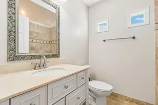 8029 Lincoln Ave, Skokie, IL 60077 - Photo 21