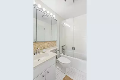 777 N Michigan Avenue #1801, Chicago, IL 60611 - Photo 15