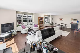 777 N Michigan Ave, Chicago, IL 60611 - Photo 5