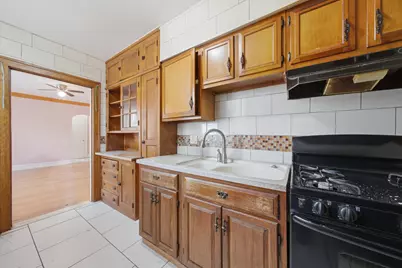6316 N Artesian Avenue #102, Chicago, IL 60659 - Photo 9