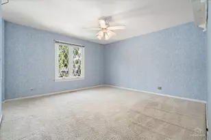 1875 Hawk Ln, Elk Grove Village, IL 60007 - Photo 21