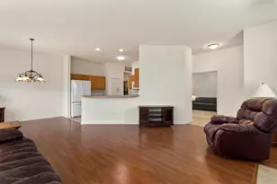 16553 Buckner Pond Wy, Crest Hill, IL 60403 - Photo 5