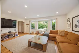 6404 33rd St, Berwyn, IL 60402 - Photo 3