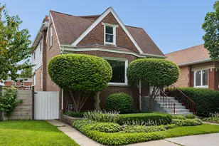 6404 33rd St, Berwyn, IL 60402 - Photo 1