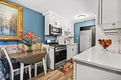9520 Mayfield Avenue #N209, Oak Lawn, IL 60453 - Photo 7