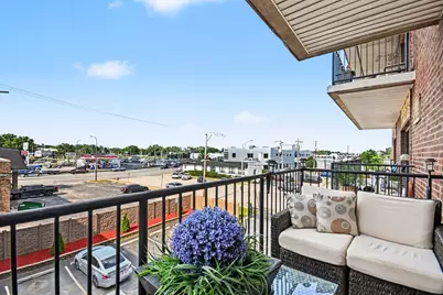 9520 Mayfield Avenue #N209, Oak Lawn, IL 60453 - Photo 13