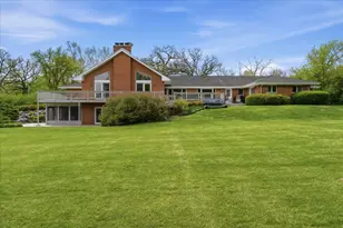 520 W Merri Oaks Rd, Barrington Hills, IL 60010 - Photo 3