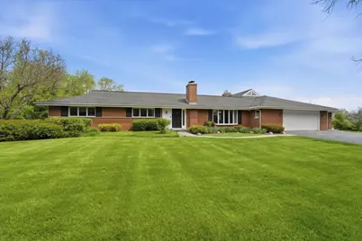 520 W Merri Oaks Road, Barrington Hills, IL 60010 - Photo 1