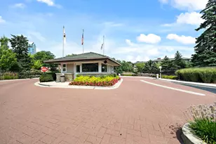5 Oak Brook Club Dr, Oak Brook, IL 60523 - Photo 39