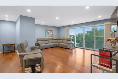 5 Oak Brook Club Drive #P1N, Oak Brook, IL 60523 - Photo 5
