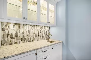 5 Oak Brook Club Dr, Oak Brook, IL 60523 - Photo 13