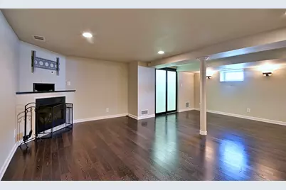 5719 N Orange Avenue, Chicago, IL 60631 - Photo 9