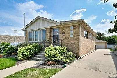 5719 N Orange Avenue, Chicago, IL 60631 - Photo 1