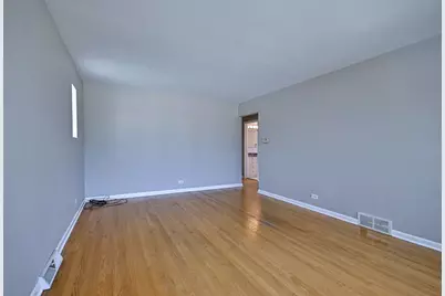 5719 N Orange Avenue, Chicago, IL 60631 - Photo 13