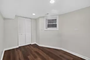 3023 W Wellington Ave, Chicago, IL 60618 - Photo 21