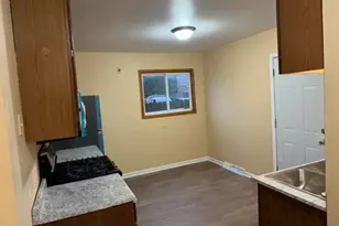 160 E Northwest Hwy, Des Plaines, IL 60016 - Photo 5