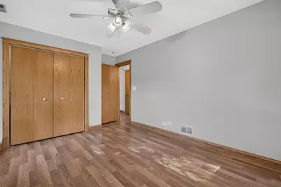 532 S Grove Avenue, Oak Park, IL 60304 - Photo 17