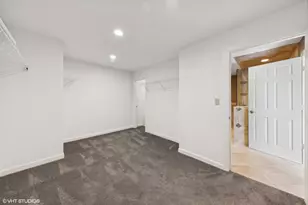 15020 King Dr, Green Oaks, IL 60048 - Photo 13