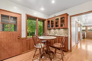 6444 N Kenton Ave, Lincolnwood, IL 60712 - Photo 9