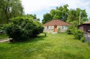 208 N Graylynn Dr, Mount Prospect, IL 60056 - Photo 15