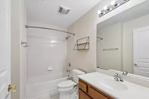 300 E Church St, Libertyville, IL 60048 - Photo 9