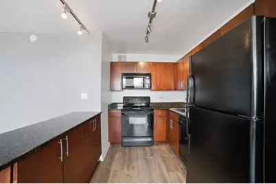 655 W Irving Park Road #1704, Chicago, IL 60613 - Photo 13