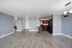 655 W Irving Park Rd, Chicago, IL 60613 - Photo 5