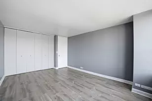 655 W Irving Park Rd, Chicago, IL 60613 - Photo 21