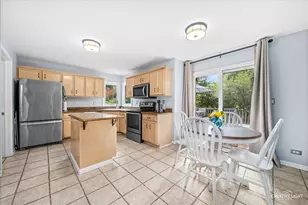490 Waubonsee Circle, Oswego, IL 60543 - Photo 7