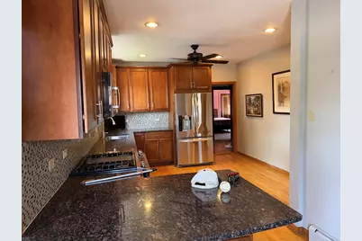 5501 N Parkside Avenue, Chicago, IL 60630 - Photo 11