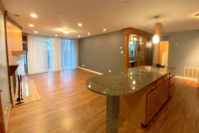 5820 Oakwood Drive #5B, Lisle, IL 60532 - Photo 3