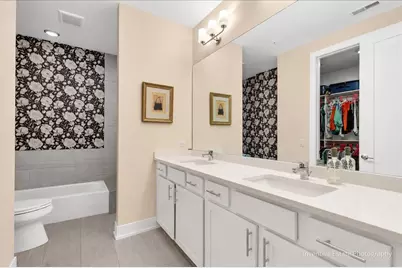 940 Maple Avenue #309, Downers Grove, IL 60515 - Photo 9