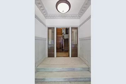 524 W Oakdale Avenue #2, Chicago, IL 60657 - Photo 3