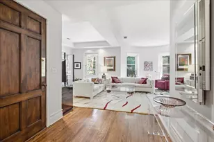 524 W Oakdale Ave, Chicago, IL 60657 - Photo 5