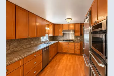 12852 S Manistee Avenue, Chicago, IL 60633 - Photo 3