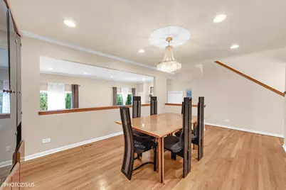 2768 The Mews, Northbrook, IL 60062 - Photo 9