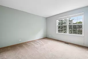 620 N Charter Hall Dr, Palatine, IL 60067 - Photo 15