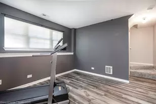 1645 Apple Tree Ln, West Chicago, IL 60185 - Photo 23