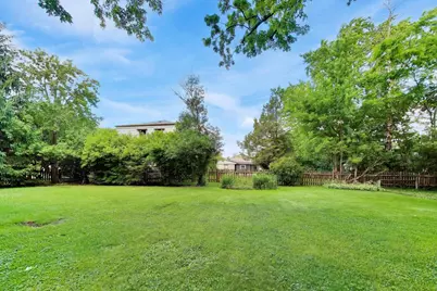 671 S 5th Avenue, Des Plaines, IL 60016 - Photo 27