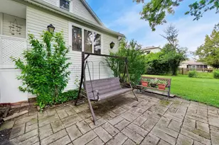 671 S 5th Ave, Des Plaines, IL 60016 - Photo 23