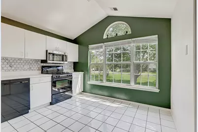 376 Ashford Circle #3, Bartlett, IL 60103 - Photo 11