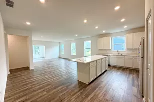 429 Cottrell Ln, Aurora, IL 60506 - Photo 3