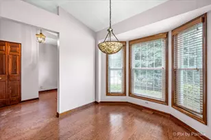224 Lorraine Cir, Bloomingdale, IL 60108 - Photo 5