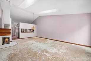 224 Lorraine Cir, Bloomingdale, IL 60108 - Photo 13